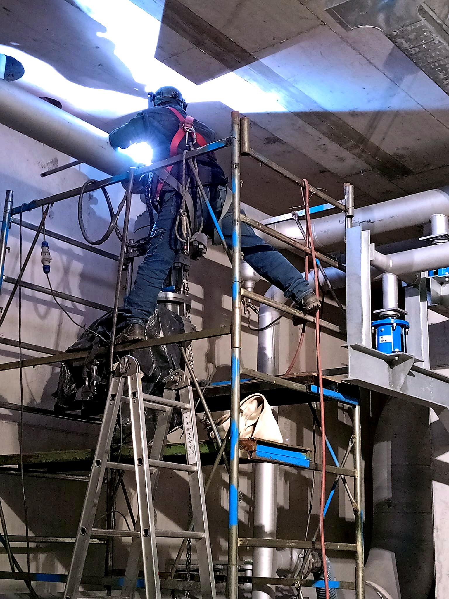 Installazione in quota con dispositivi di sicurezza